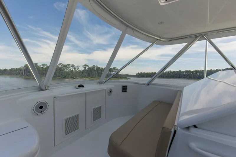 Slide: The Image of 2008 54 Hatteras 54 Convertible Lady A Flybridge (4) - 5454772