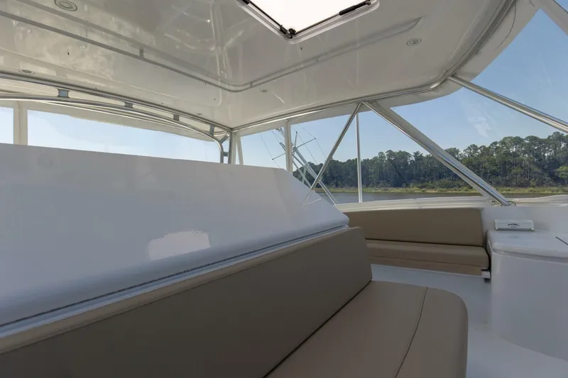 Slide: The Image of 2008 54 Hatteras 54 Convertible Lady A Flybridge (7) - 5454775
