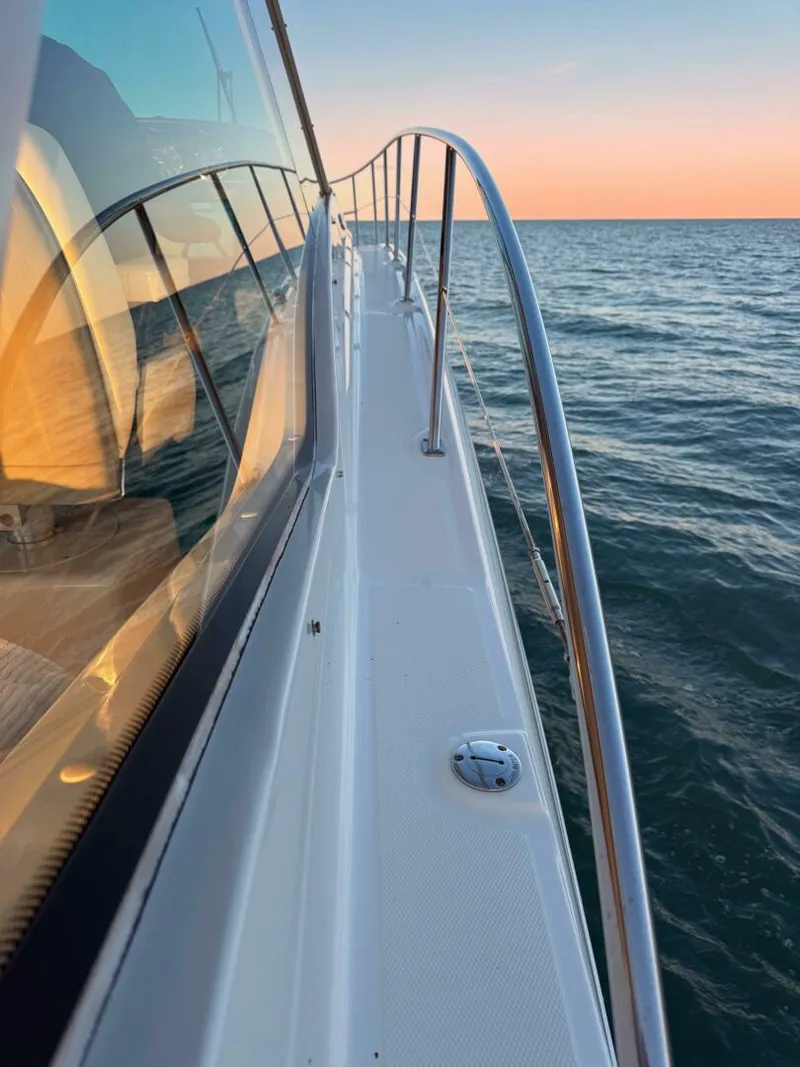 Slide: The Image of Sea Ray 48 Sundancer 2009 - 5546036