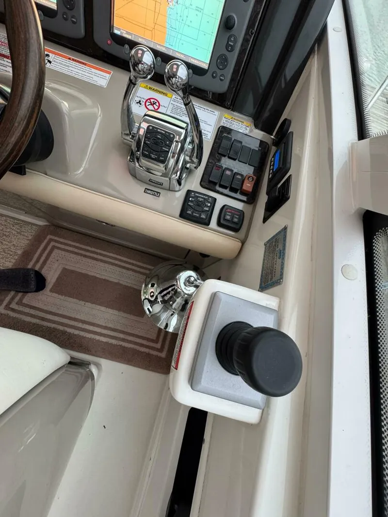 Slide: The Image of Sea Ray 48 Sundancer 2009 - 5546047