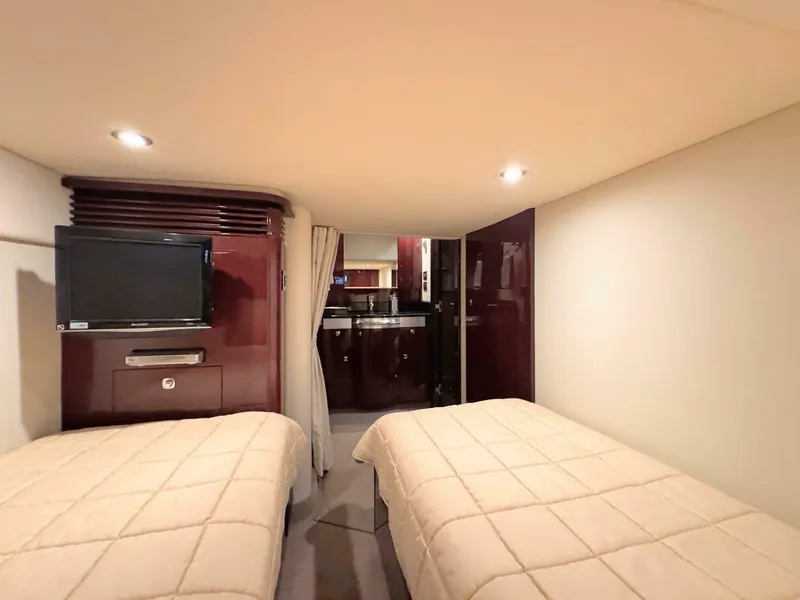 Slide: The Image of Sea Ray 48 Sundancer 2009 - 5546061