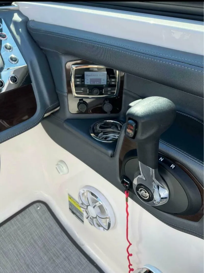 Slide: The Image of Chaparral 257 SSX 2019 - 5330900