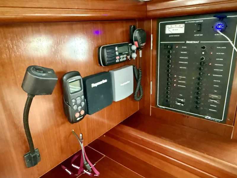 Slide: The Image of Beneteau 411 2002 - 5330926