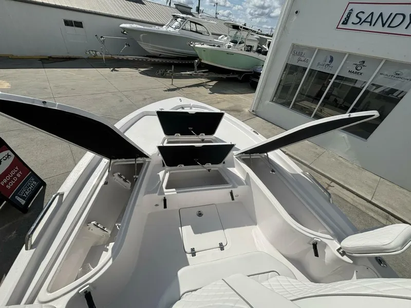 Slide: The Image of Sea Fox 251 Bay Fox 2025 - 5330979