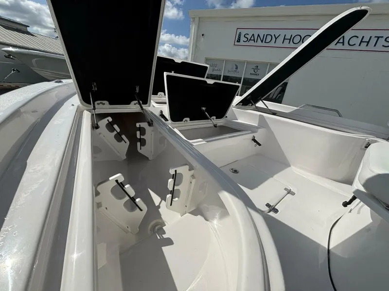 Slide: The Image of Sea Fox 251 Bay Fox 2025 - 5330981