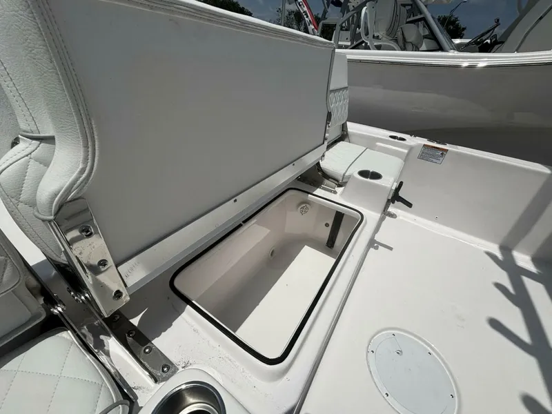 Slide: The Image of Sea Fox 251 Bay Fox 2025 - 5330986