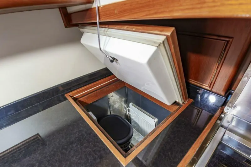 Slide: The Image of 1ab16576 6ad6 49c0 914e 435b6c1d49f9 - 5889128