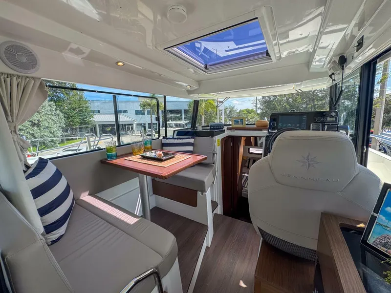 Slide: The Image of Jeanneau NC895 Sport 2023 - 5456421