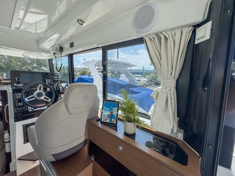 Slide: The Image of Jeanneau NC895 Sport 2023 - 5456427