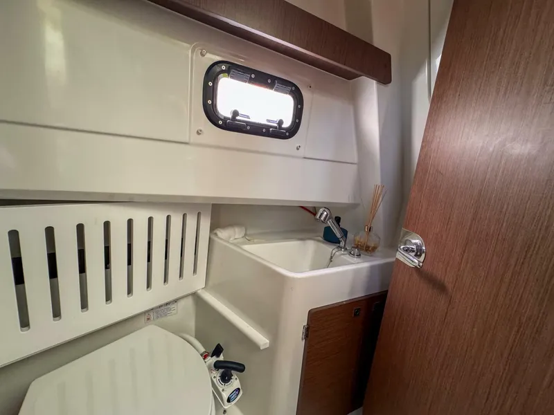 Slide: The Image of Jeanneau NC895 Sport 2023 - 5456436