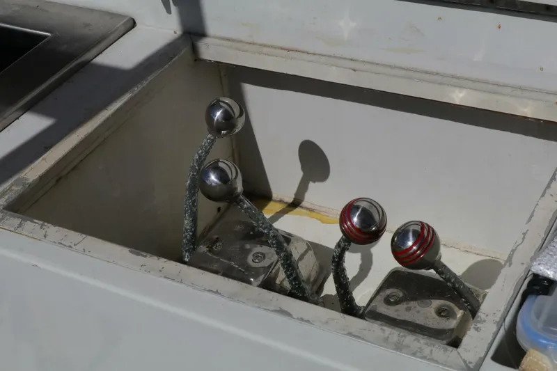 Slide: The Image of Chris-Craft Commander 1988 - 5414835