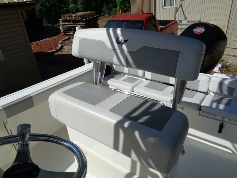 Slide: The Image of Mako 214 2020 - 5333267