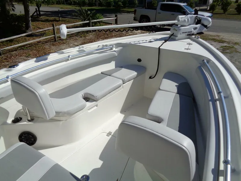 Slide: The Image of Mako 214 2020 - 5333271