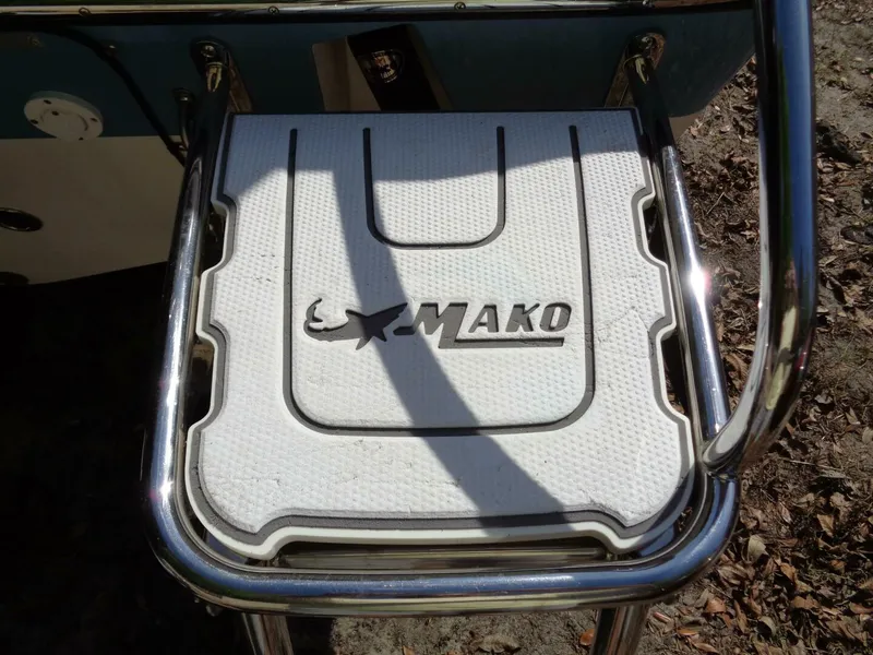 Slide: The Image of Mako 214 2020 - 5333257