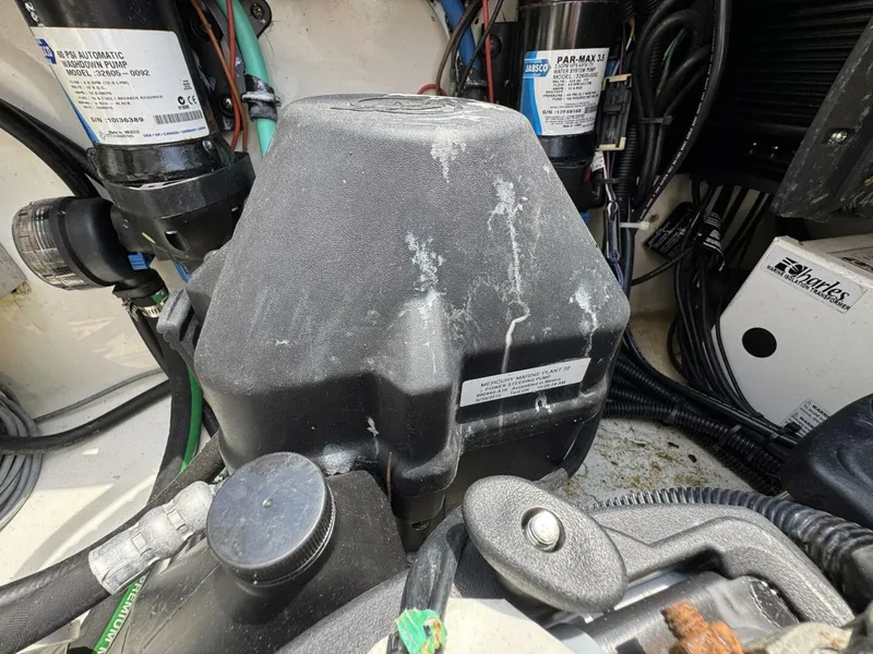 Slide: The Image of Boston Whaler 305 Conquest 2011 - 5333687