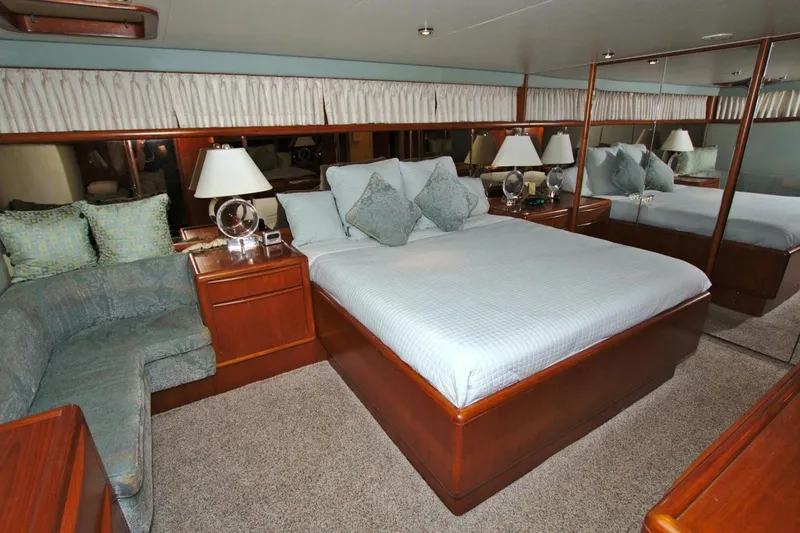 Slide: The Image of Viking 55 Motor Yacht 1991 - 5334548