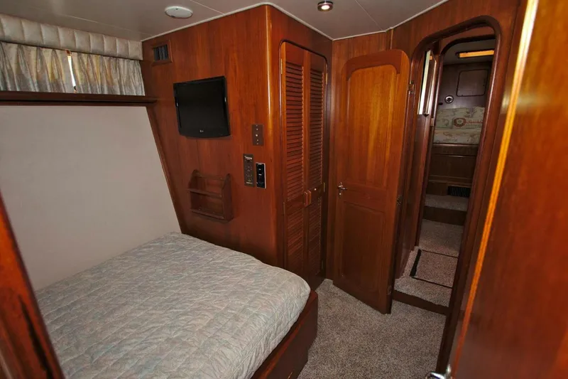 Slide: The Image of Viking 55 Motor Yacht 1991 - 5334556