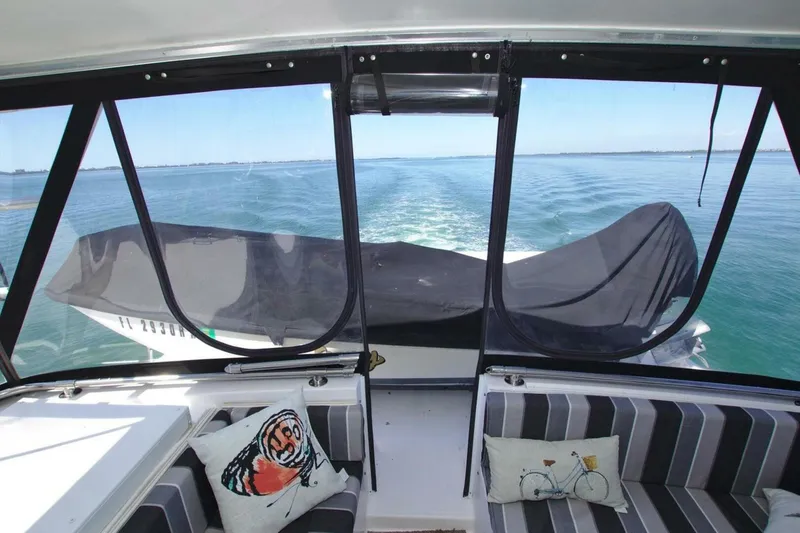 Slide: The Image of Viking 55 Motor Yacht 1991 - 5334575