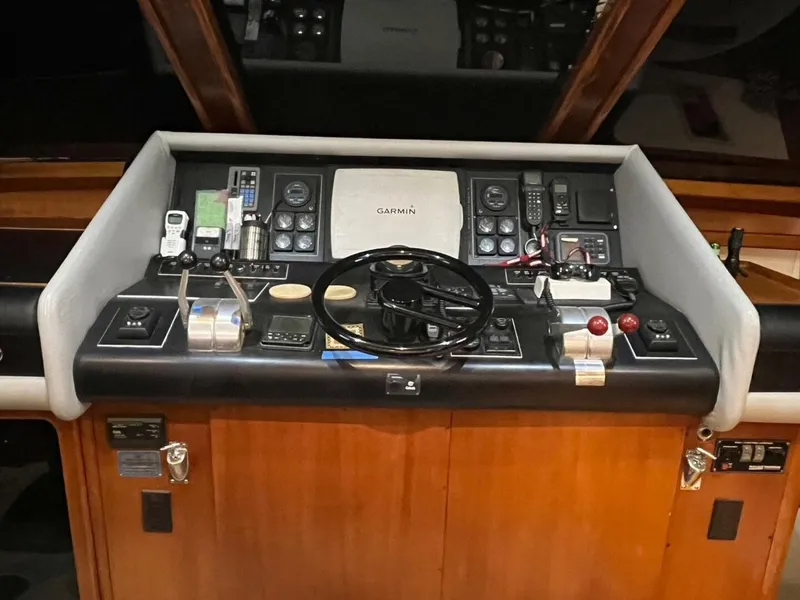 Slide: The Image of Viking 55 Motor Yacht 1991 - 5367681