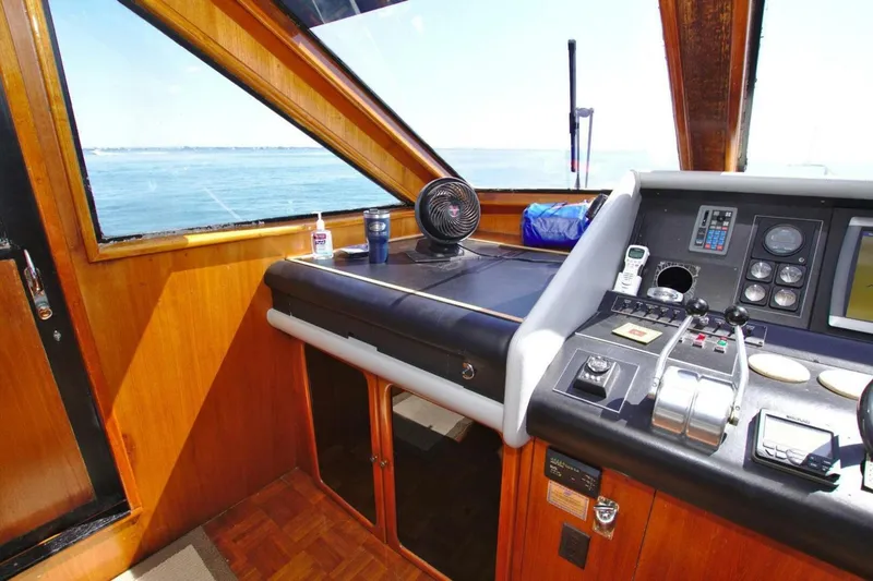 Slide: The Image of Viking 55 Motor Yacht 1991 - 5334536