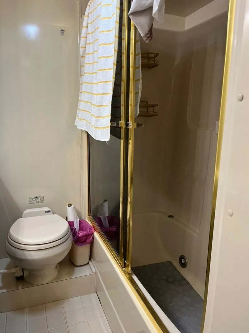 Slide: The Image of Viking 55 Motor Yacht 1991 - 5367691