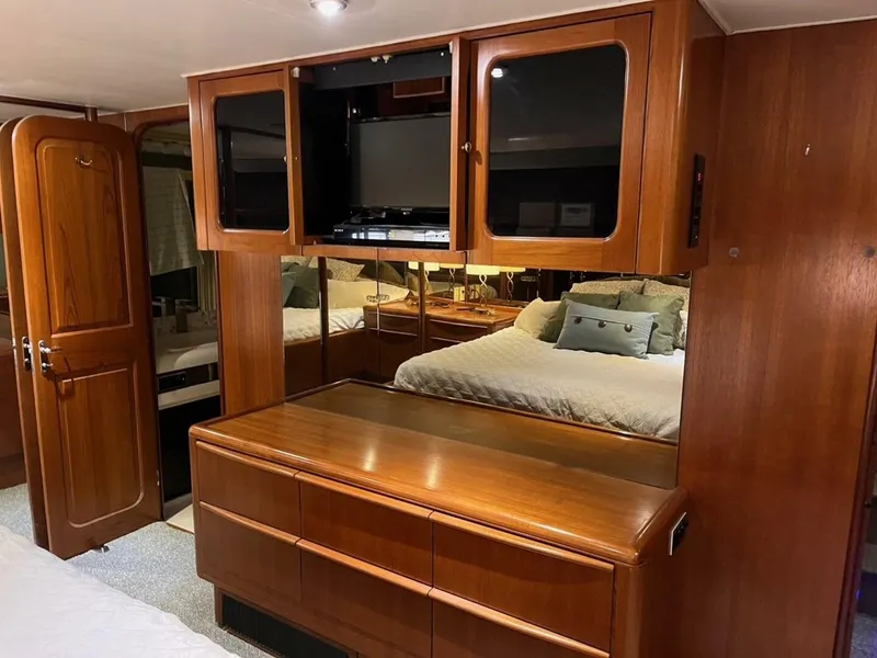 Slide: The Image of Viking 55 Motor Yacht 1991 - 5367694