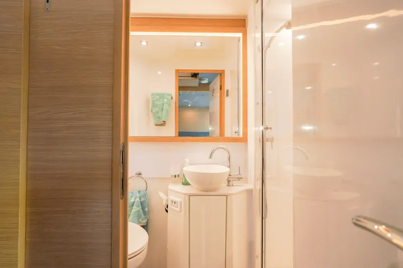 Slide: The Image of Aquila 54 Yacht 2023 - 5420218