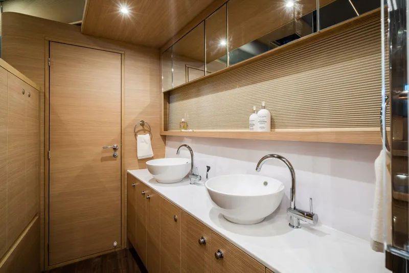 Slide: The Image of Aquila 54 Yacht 2023 - 5335581