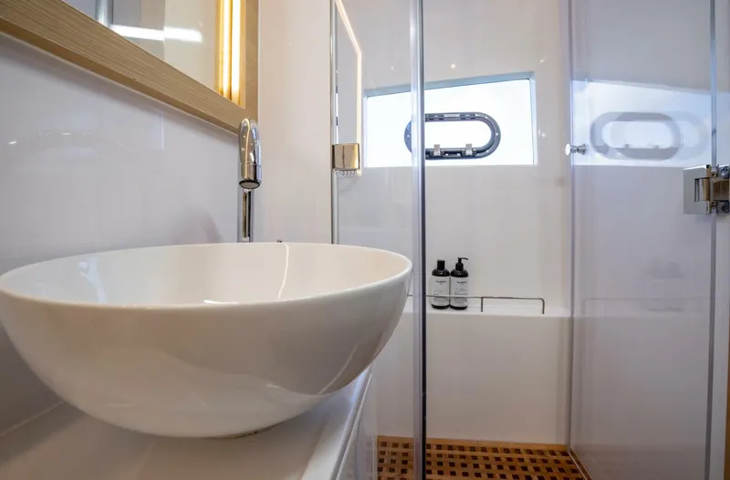 Slide: The Image of Aquila 54 Yacht 2023 - 5335586