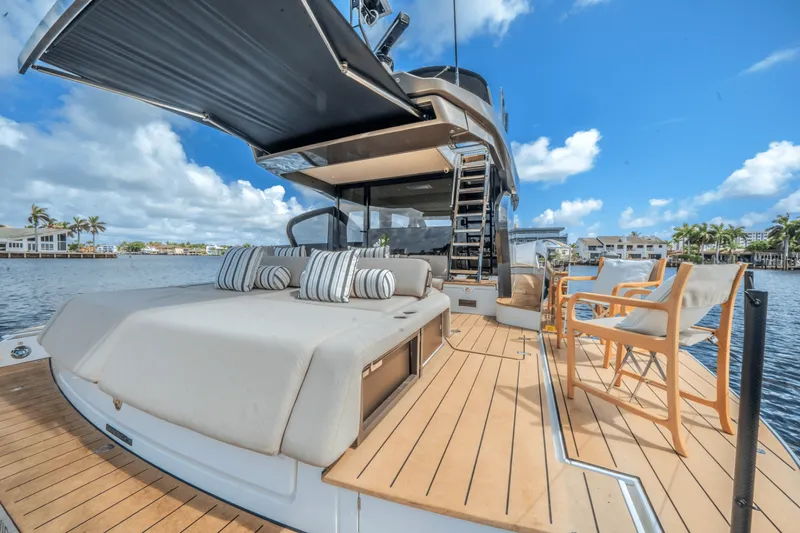 Slide: The Image of Azimut Seadeck 6 2025 - 5504056