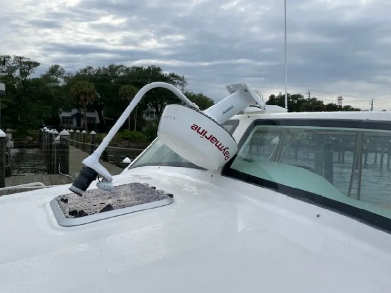 Slide: The Image of Used Power Catamaran for sale 2010 CRUISER CATS Havana 38 - BOBCAT - 5335925