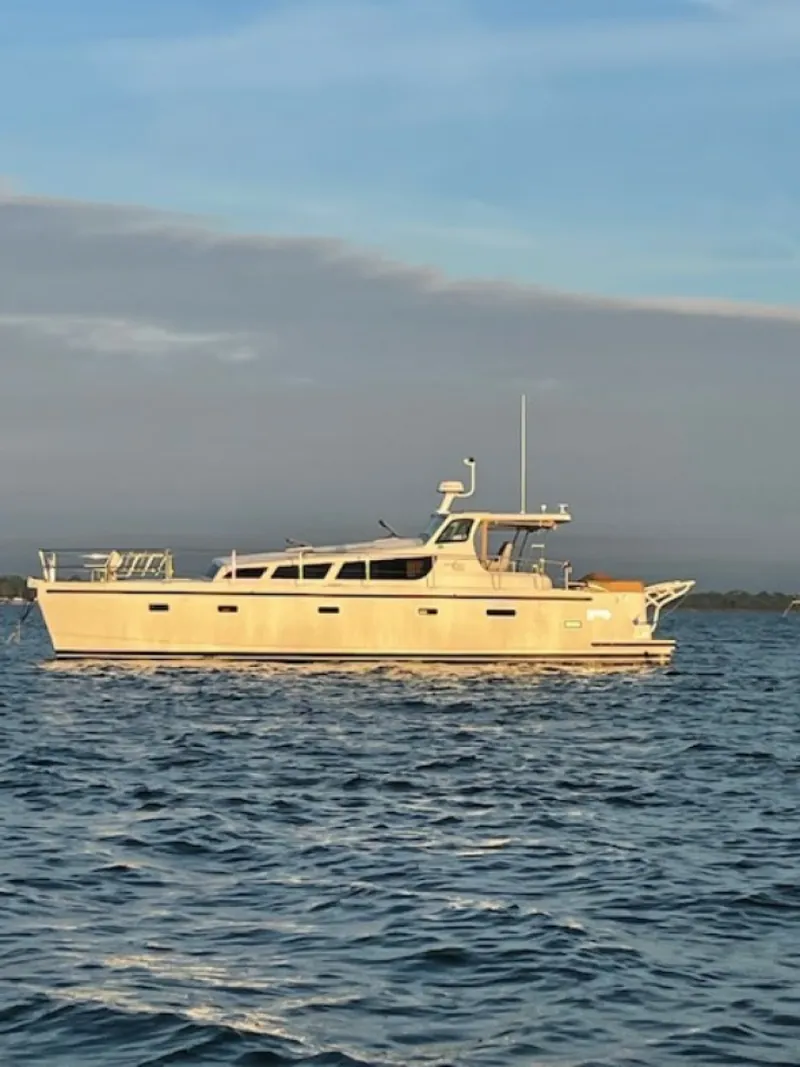 Slide: The Image of Used Power Catamaran for sale 2010 CRUISER CATS Havana 38 - BOBCAT - 5335967