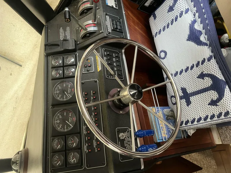 Slide: The Image of Bayliner 32 1993 - 5339092