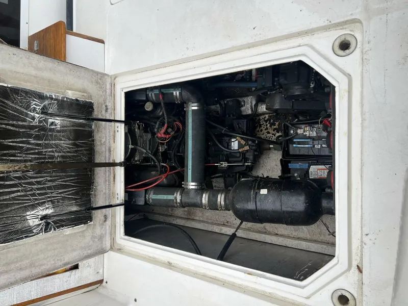 Slide: The Image of Bayliner 32 1993 - 5339100