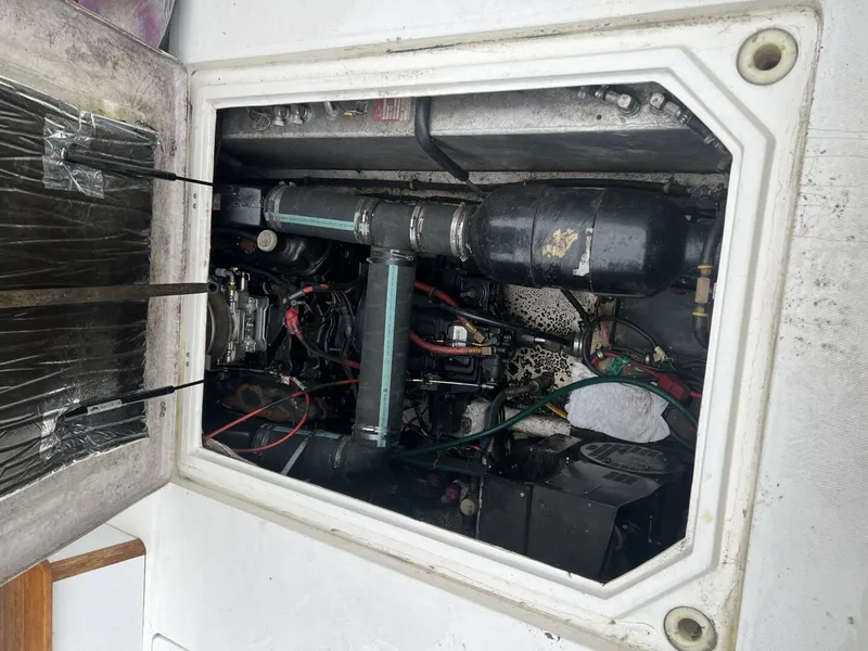 Slide: The Image of Bayliner 32 1993 - 5339115