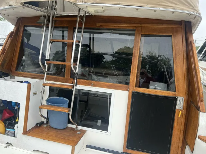 Slide: The Image of Bayliner 32 1993 - 5339126