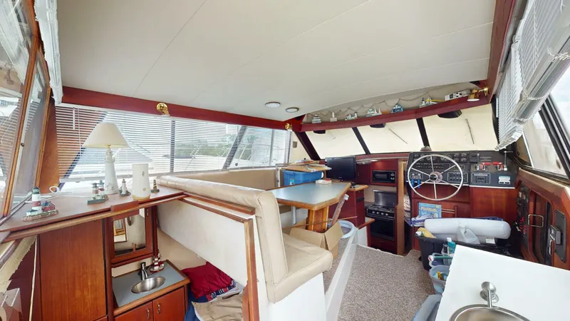 Slide: The Image of Bayliner 32 1993 - 5338391