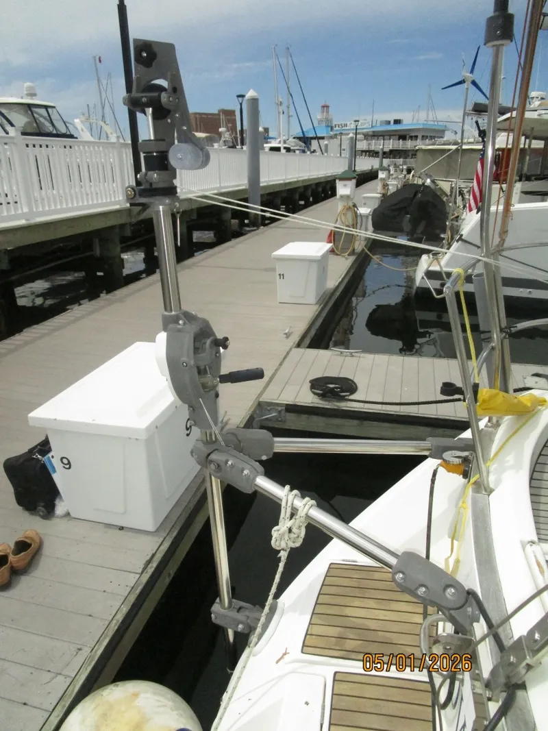 Slide: The Image of 50' Beneteau self steering system - 6113841