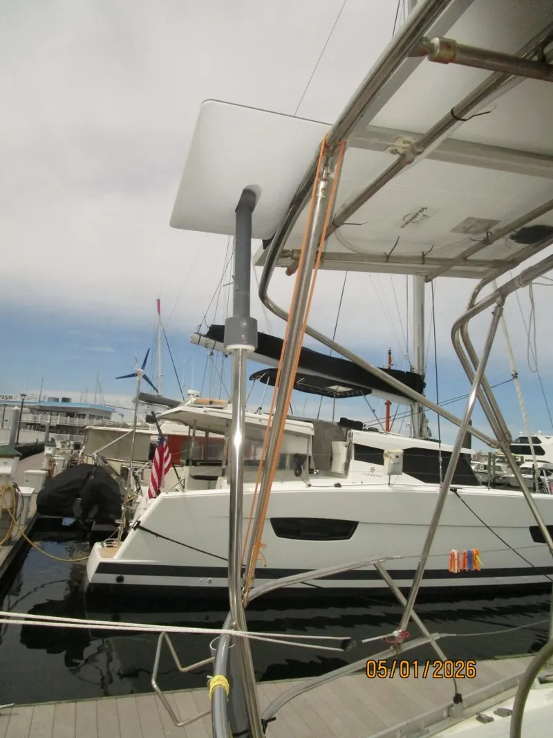 Slide: The Image of 50' Beneteau Starlink system - 6113847