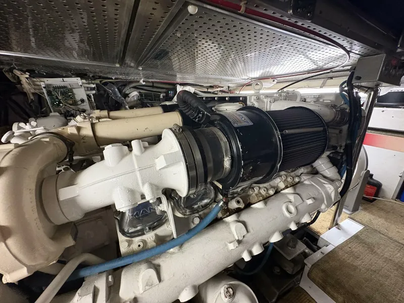 Slide: The Image of President 58 Motor Yacht 1996 - 5338476