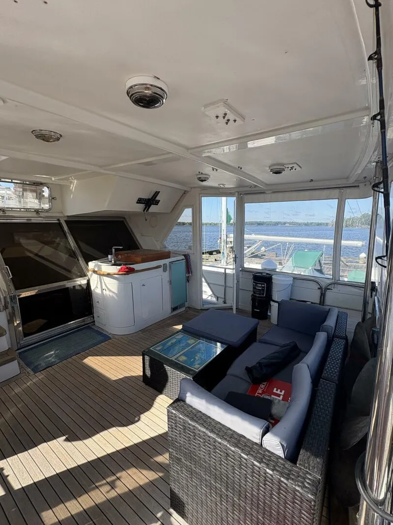 Slide: The Image of President 58 Motor Yacht 1996 - 5338450