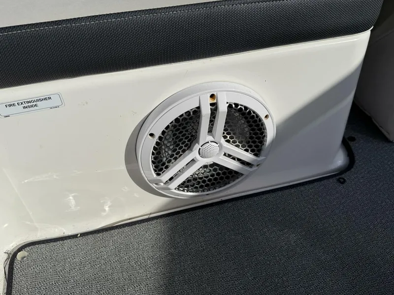 Slide: The Image of Yamaha AR 195 2019 - 5339152