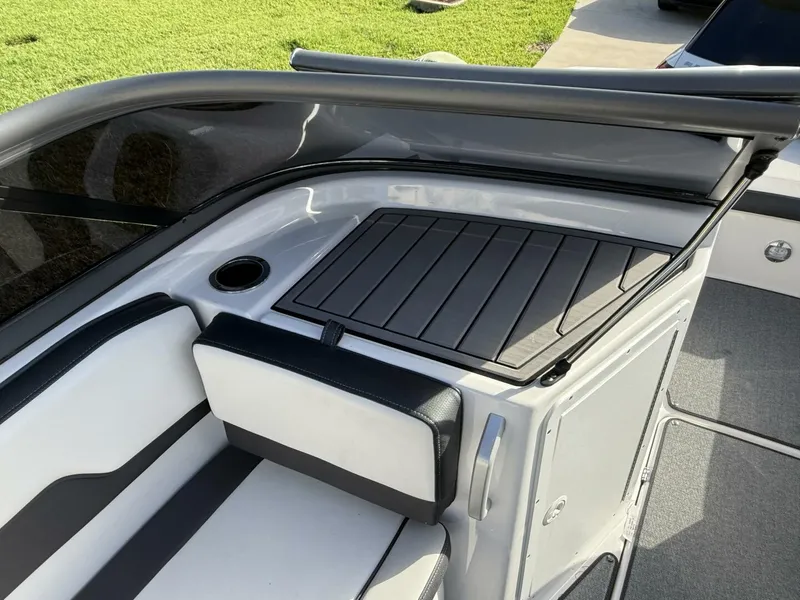 Slide: The Image of Yamaha AR 195 2019 - 5339155