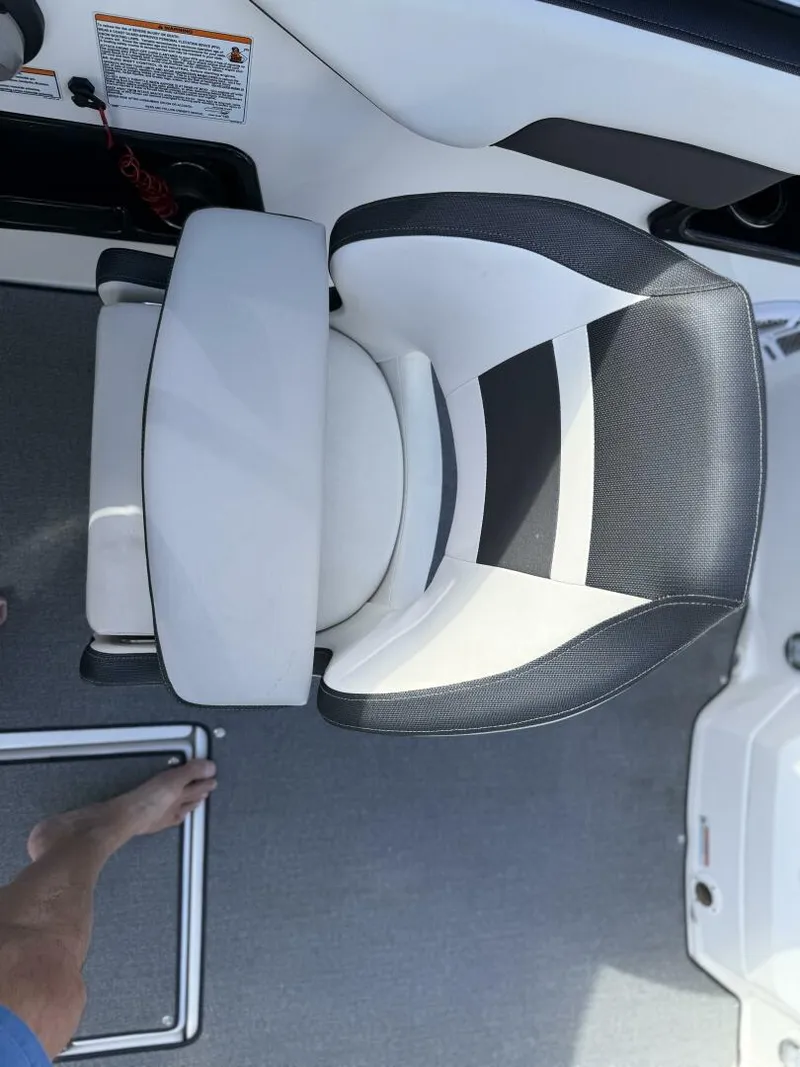 Slide: The Image of Yamaha AR 195 2019 - 5339166