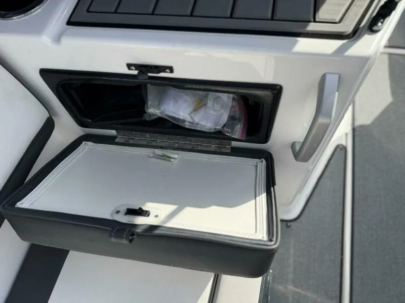 Slide: The Image of Yamaha AR 195 2019 - 5339168