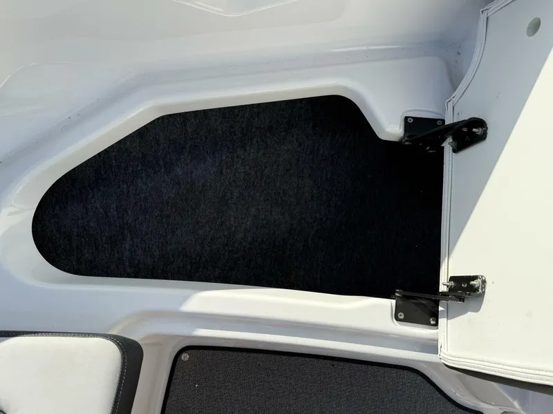 Slide: The Image of Yamaha AR 195 2019 - 5339135