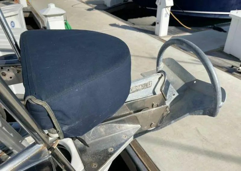 Slide: The Image of Hunter Passage 42 1998 - 5339891