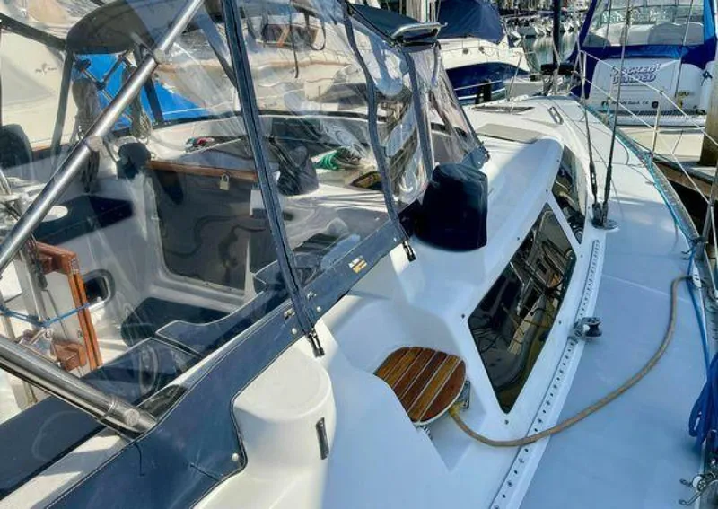 Slide: The Image of Hunter Passage 42 1998 - 5339898