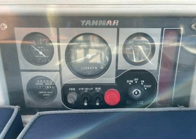 Slide: The Image of Hunter Passage 42 1998 - 5339902