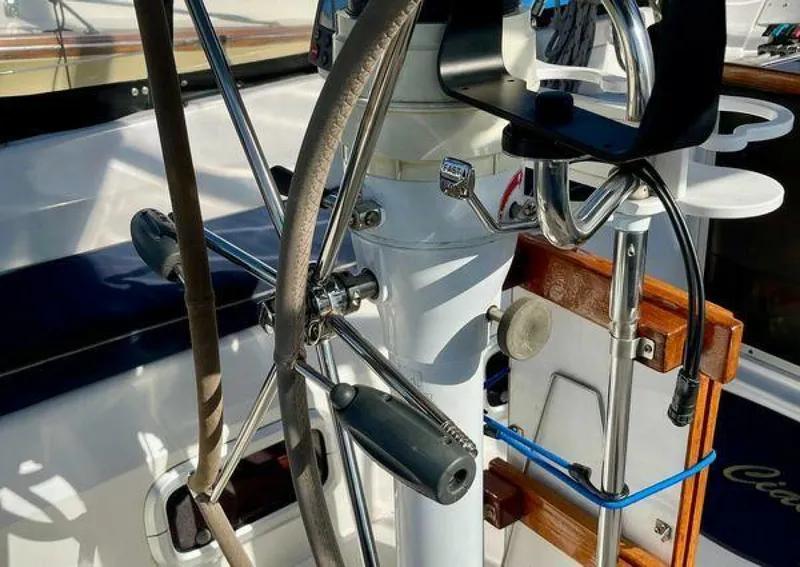 Slide: The Image of Hunter Passage 42 1998 - 5339904